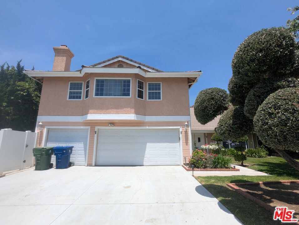 Foto principal - 19021 Kilfinan St
