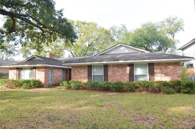 Building Photo - 8914 Echo Valley Dr