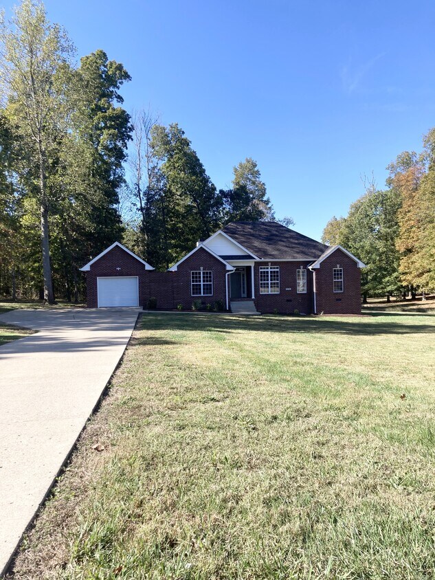 Primary Photo - 154 Switchboard Rd