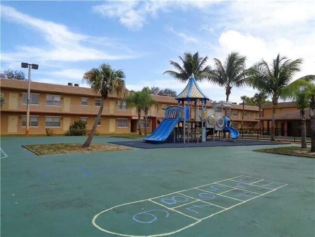 Foto del edificio - 101 NE 41st St