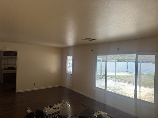 Building Photo - 1431 Hoag Ave