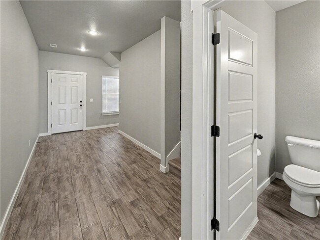 Building Photo - 396 N Torc Ln