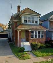 Building Photo - 156 Chadduck Ave