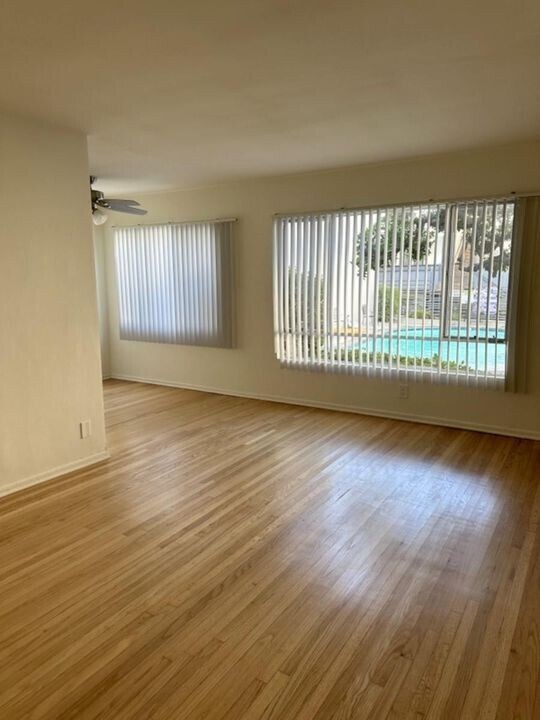 Foto del interior - 11660 Chenault Street,