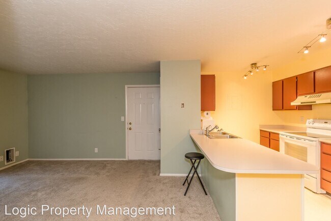 Building Photo - 1206 Waterside Cove