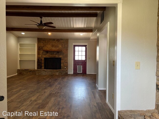 Building Photo - 3 br, 2 bath House - 9709 Crest Drive