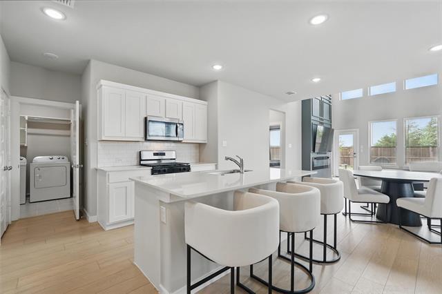 Foto del edificio - 106 Ashwood Ln