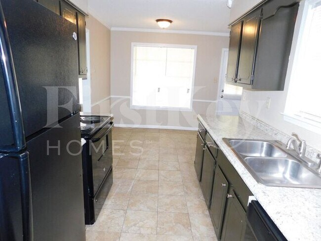 Foto del edificio - 5590 Montpelier Dr