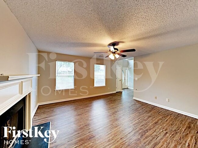 Building Photo - 10697 Tara Village Way