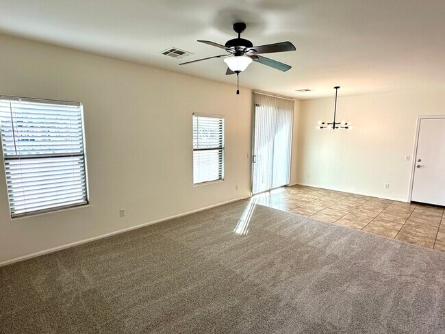 Building Photo - 971 S Deerfield Ln