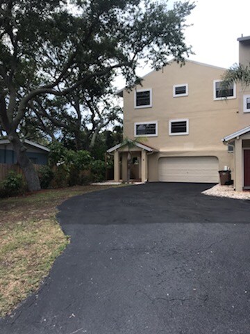 Foto del edificio - 812 E Gulf Blvd