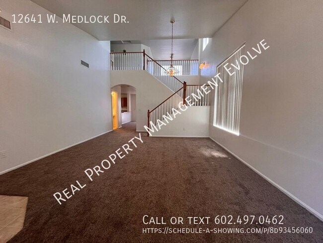 Building Photo - Great Corner Lot!