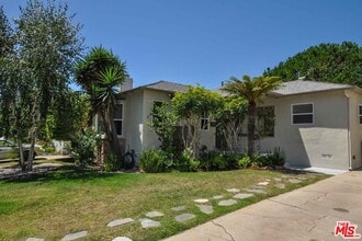 Building Photo - 2725 Bagley Ave