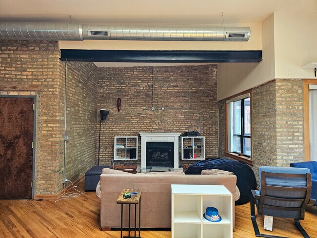 Foto del edificio - 2649 N Washtenaw Ave