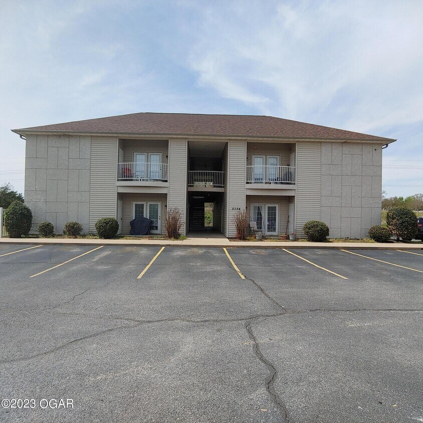 5254 Courtney Ln Unit C, Joplin, MO 64804 Condo for Rent in Joplin, MO