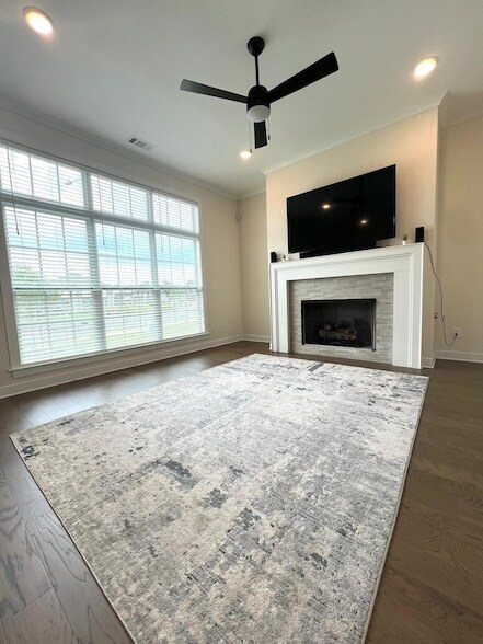 Foto del edificio - 4826 Annabell Cir S