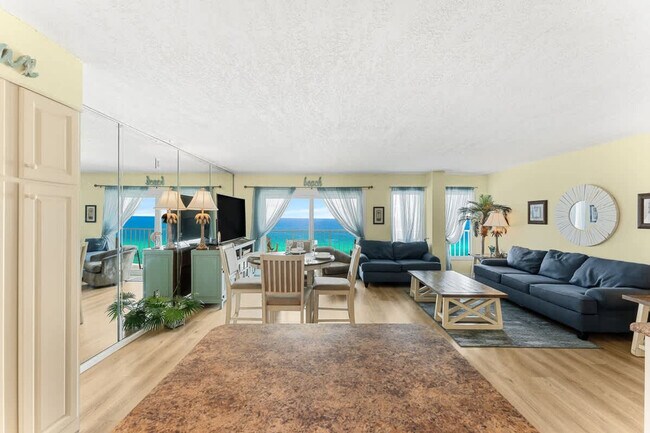 Foto del edificio - 8743 Thomas Dr