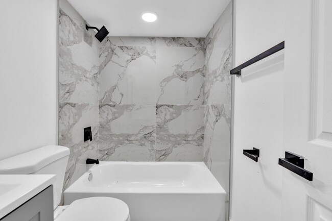 Foto del edificio - 801 SW 15th Ave