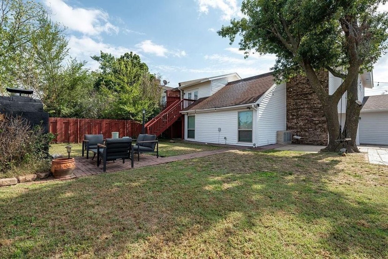 Primary Photo - 3 Bedroom Townhouse In Moore!!!