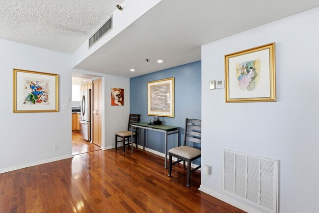 Building Photo - 1361 S Ocean Blvd