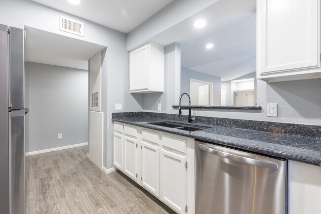 Foto del edificio - 14600 Fonmeadow Dr