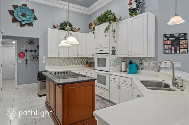 Building Photo - 10157 Lenox Boulevard