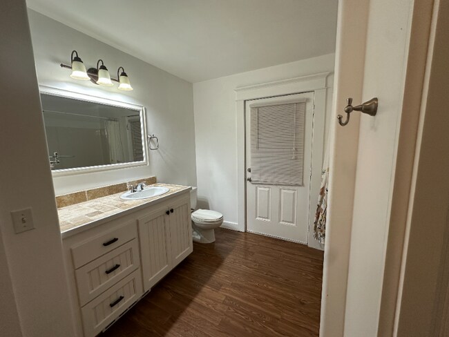 Foto del edificio - 401 Abby Rd