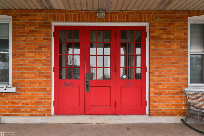 Building Photo - 1629 W Broad St