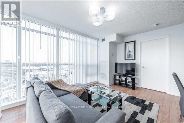 Photo du bâtiment - 830-1830 Lawrence Ave W