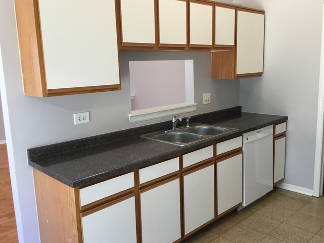 Foto del edificio - 2760 Hillsboro Lane
