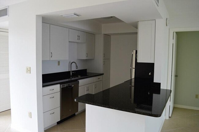 Foto del edificio - 2283 NW 22nd Ave