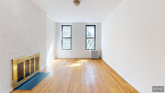 Foto del edificio - 239 E 24th St