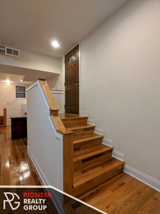 Foto del edificio - 3519 N Racine Ave