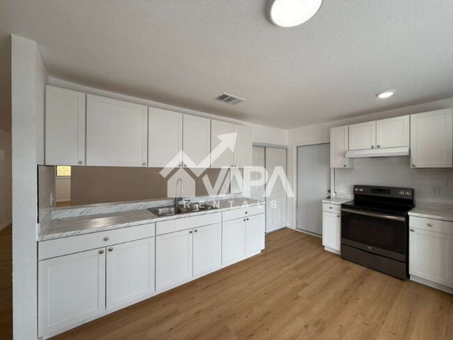 Foto del edificio - 5929 Mission Sunrise