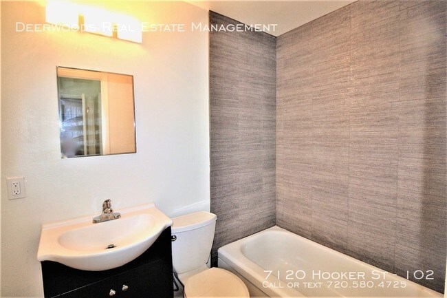 Foto del edificio - 7120 Hooker St