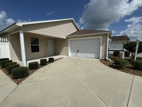 Building Photo - 2238 Southwood Dr