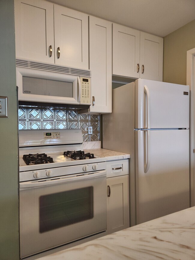 Foto del edificio - 608 Woodhollow Dr