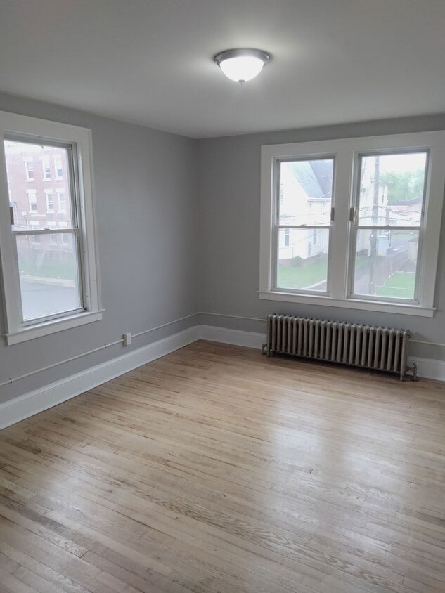Primary Photo - 76 Kibbe St