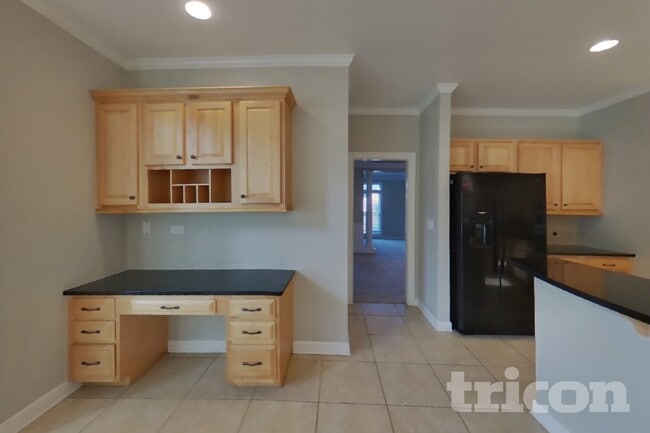 Building Photo - 129 Green Branch Dr