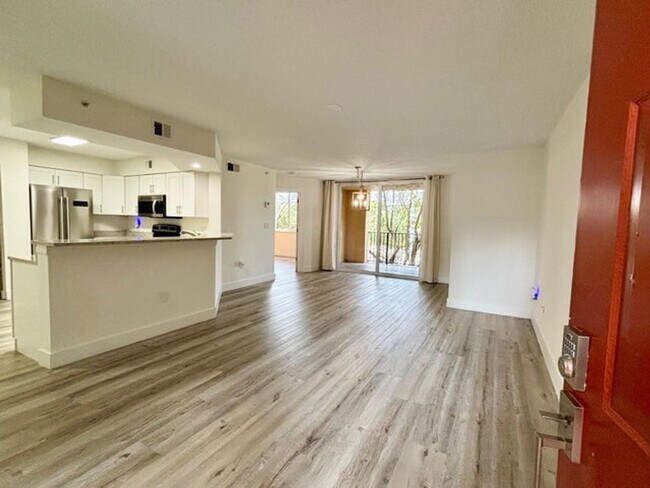 Building Photo - 800 Scotia Drive 204, Hypoluxo, FL 33462