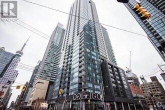 Building Photo - 295-3295 Adelaide St W