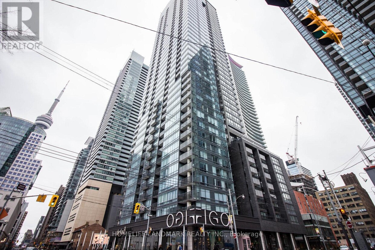 Primary Photo - 295-3295 Adelaide St W