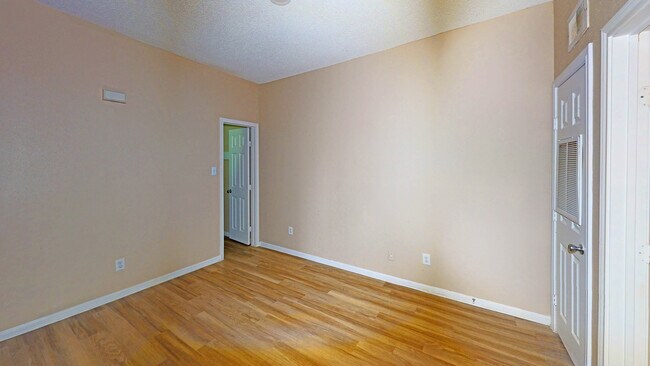 Building Photo - 3764 Tanglewilde St
