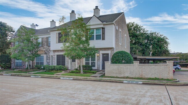 Building Photo - 2910 Grants Lake Blvd