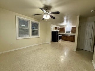 Building Photo - 205 N Ruland St
