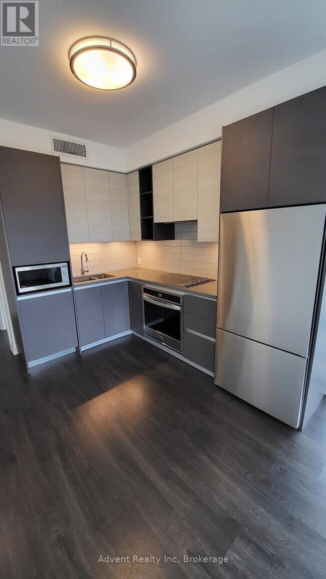 Photo du bâtiment - 398 Hwy 7