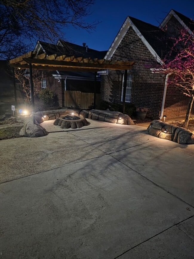 Photo - Renovated 2 Bedroom 2 Bath Home for Rent!