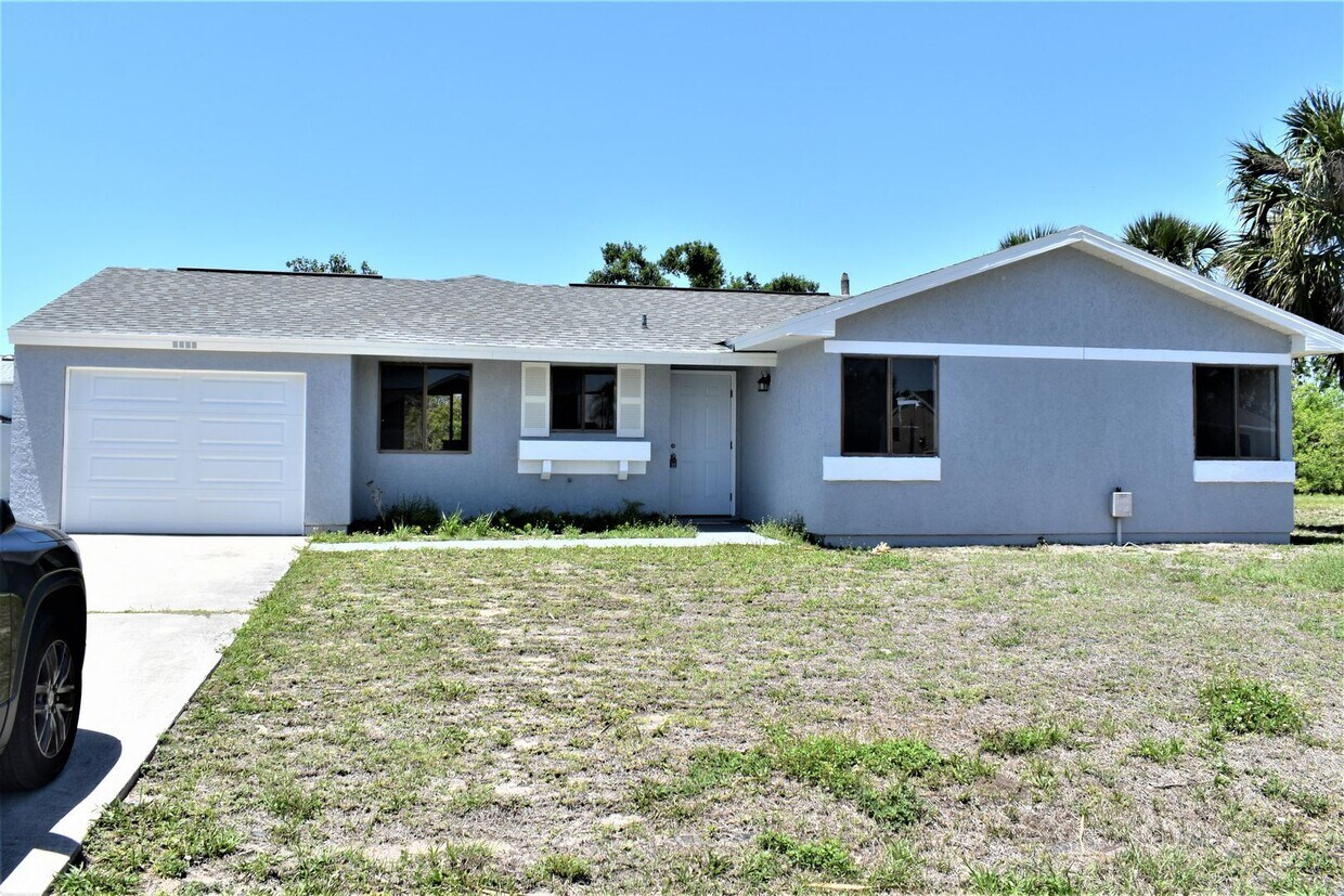 Primary Photo - 3 br, 2 bath House - 5032 Chaves Circle