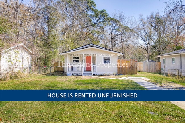 Building Photo - 1165 Orton St