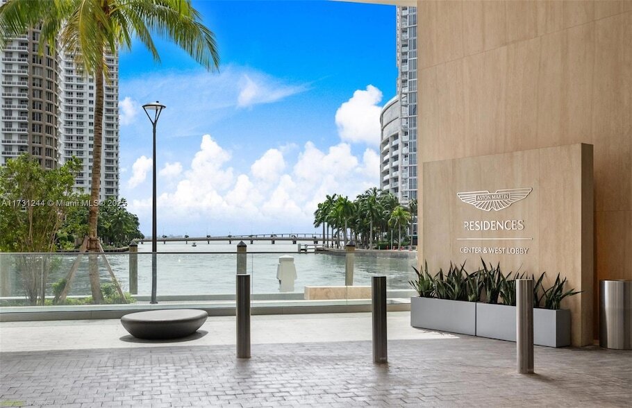 Foto principal - 300 Biscayne Blvd Way